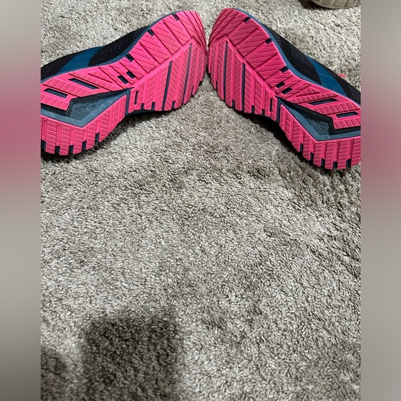 Brooks Revel 5 shoes - hiked in once. - Picture 4 of 5